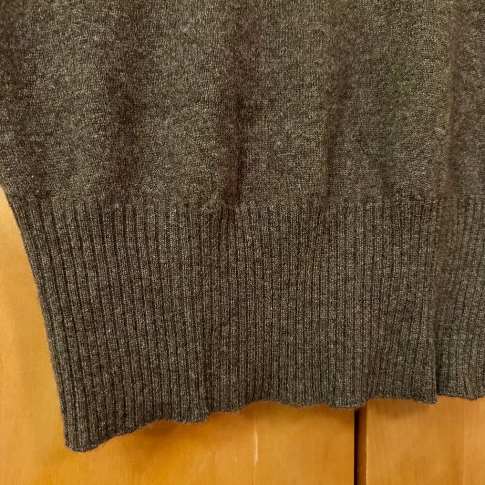Reformation Cashmere Turtleneck Sweater/Tank (size S) - Picture 5 of 9